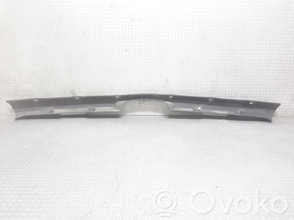 Osłona pasa bagażnika   8200574649