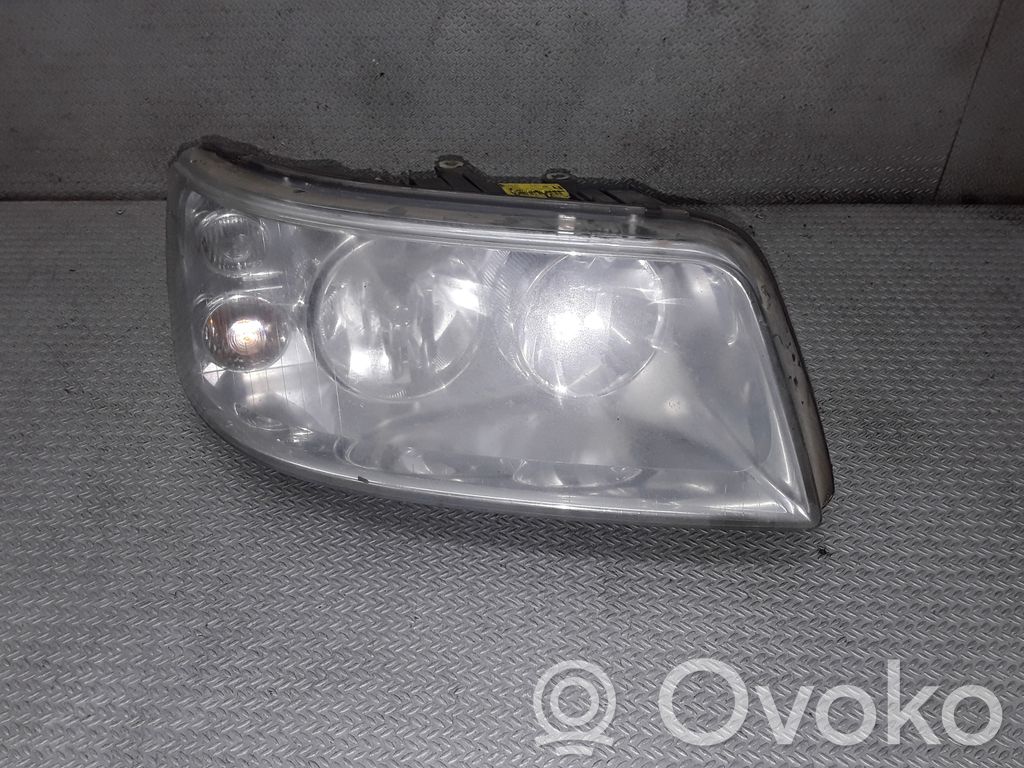 Volkswagen Transporter - Caravelle T5 Lampa przednia 