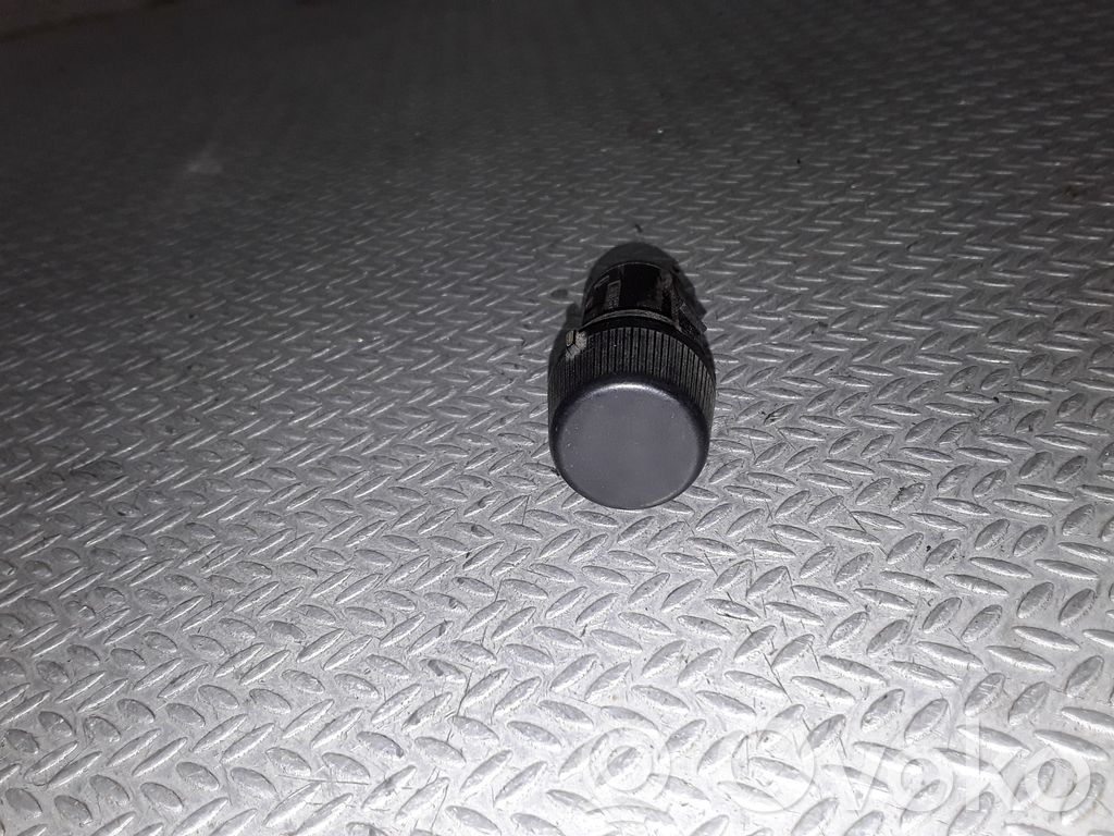 Opel Frontera A Headlight level height control switch 