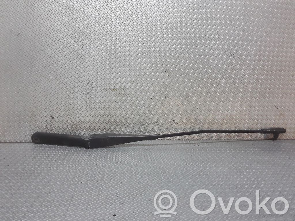 Ford Focus Front wiper blade arm 