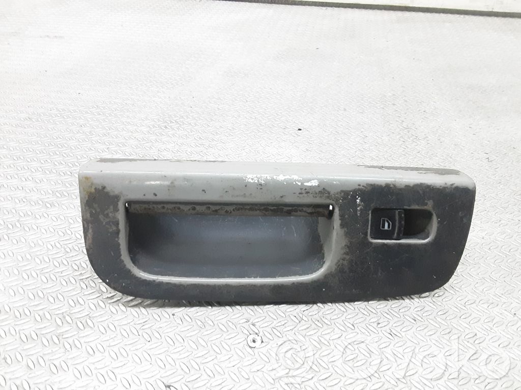 Electric window control switch   7M3867172B