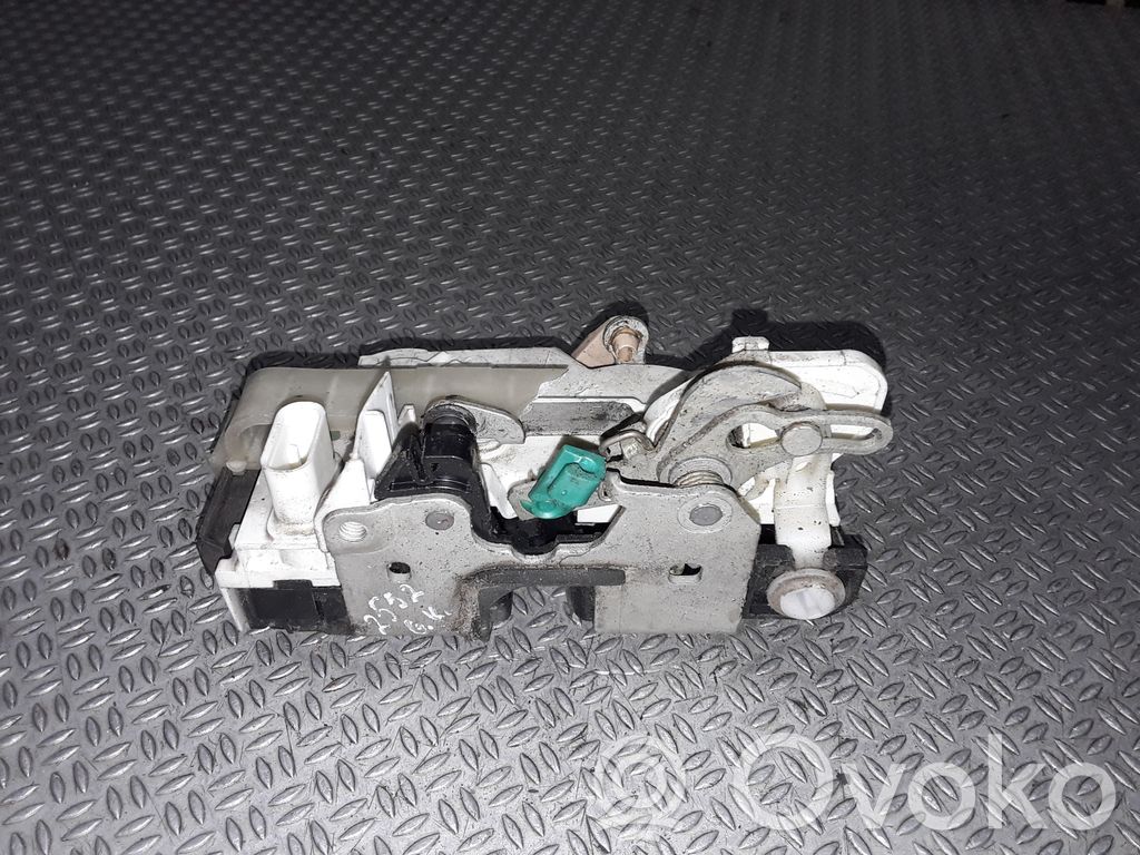 Rear door lock   04589415AA