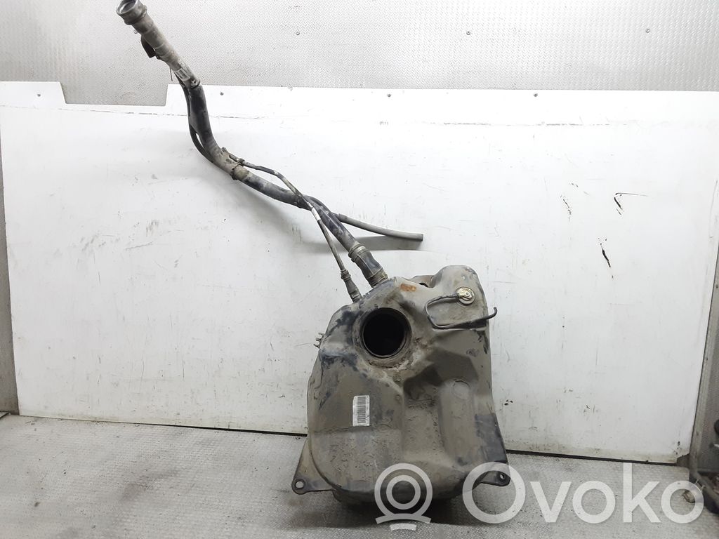 Volvo V70 Polttoainesäiliö 