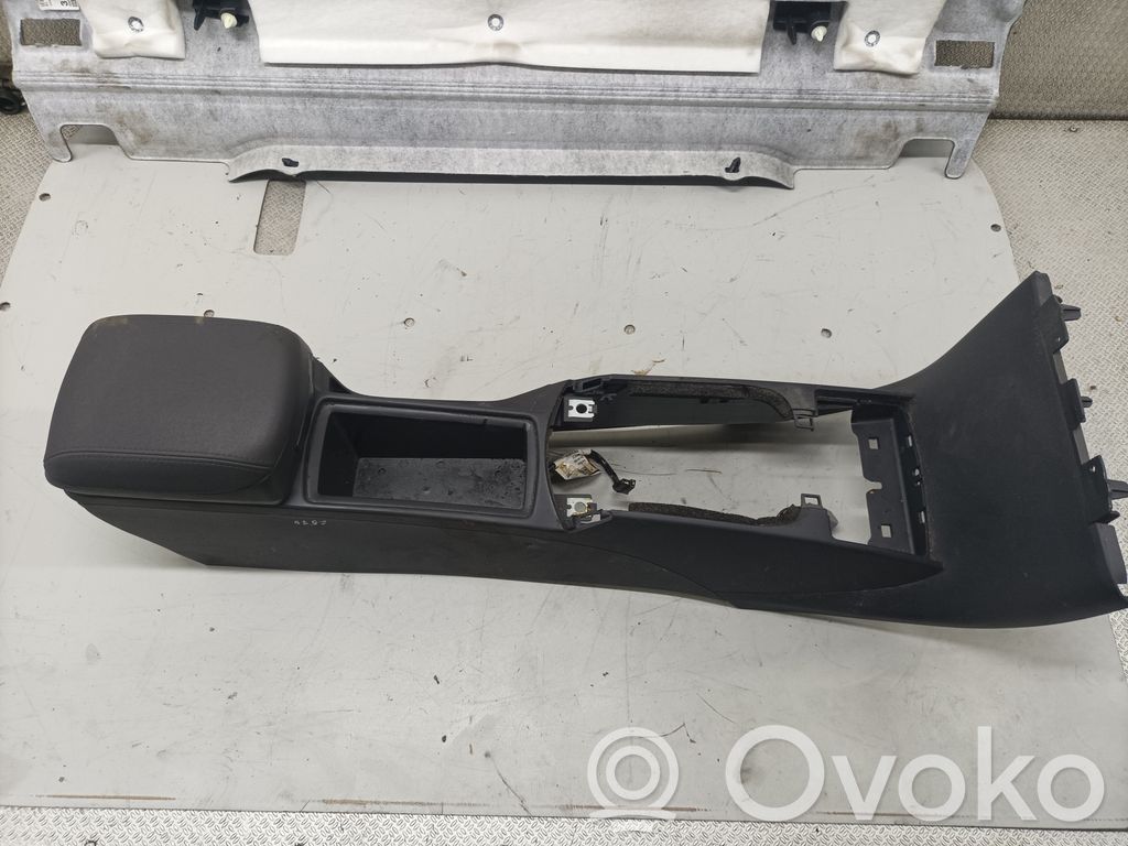 Volvo S40 Armrest 