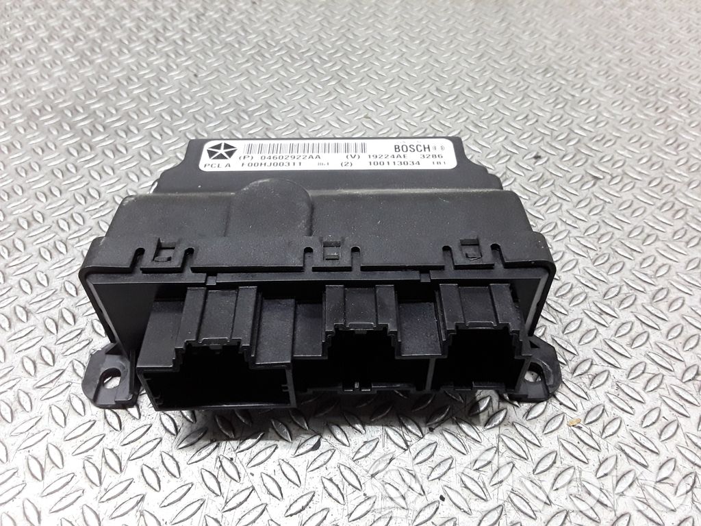 Chrysler Sebring (ST-22 - JR) Sliding door control unit/module 