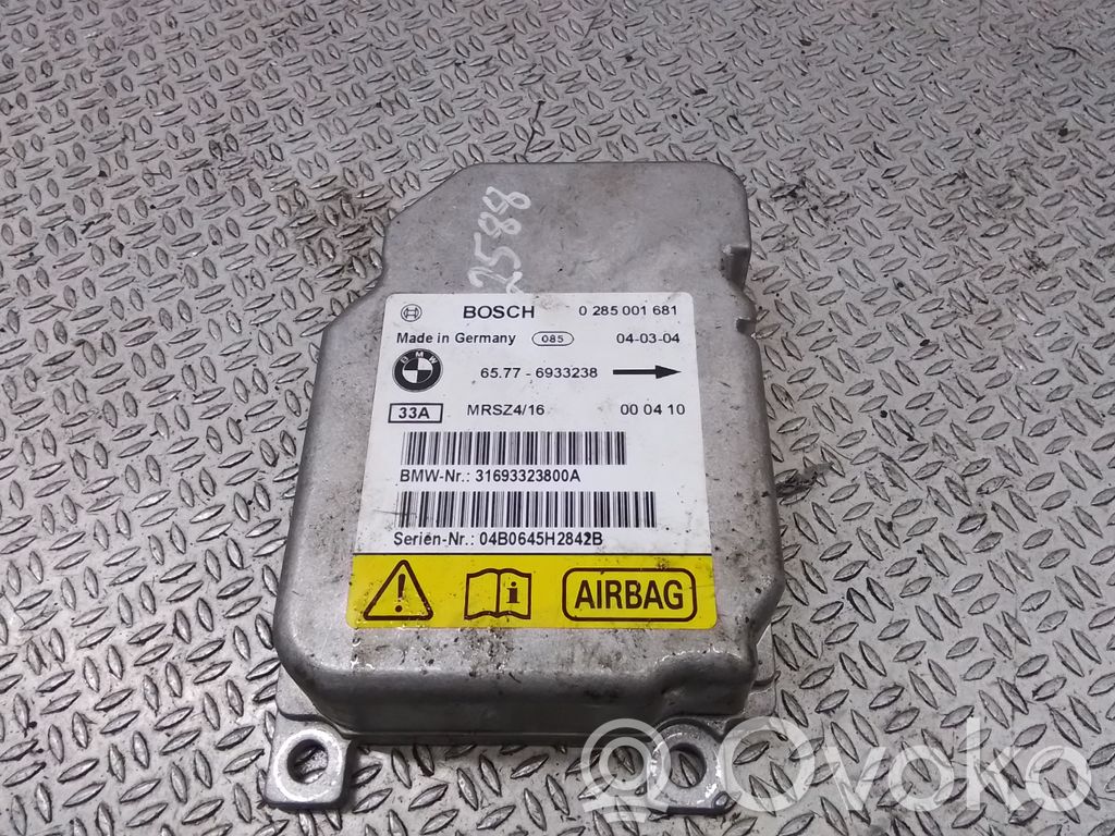 Module de contrôle airbag   0285001681