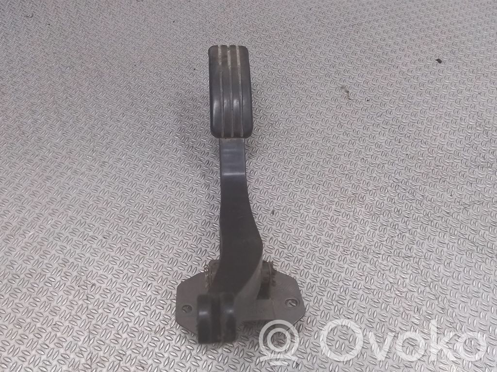 Renault Sandero I Pedal del acelerador 