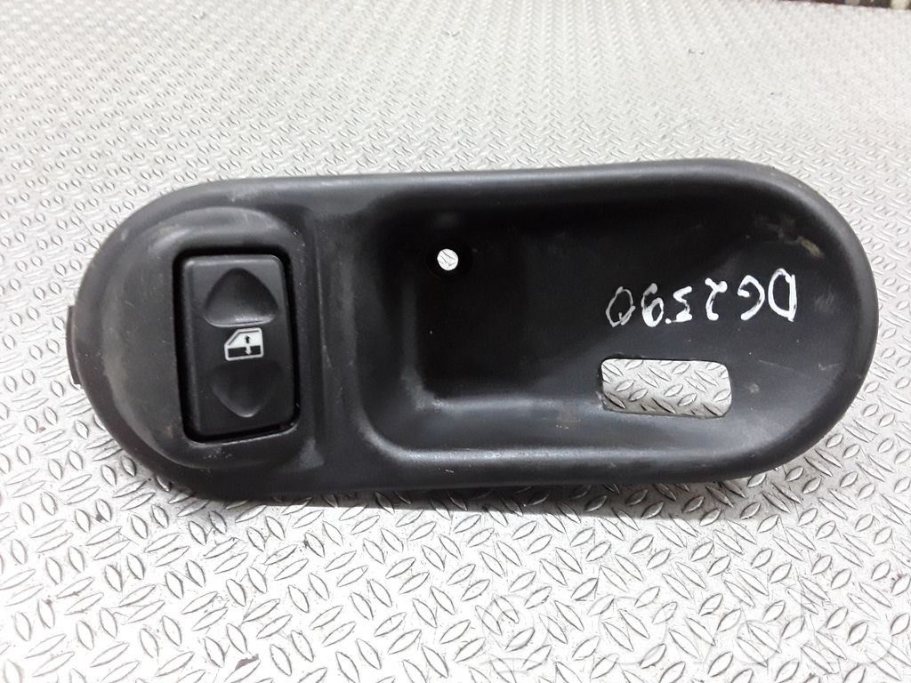 Land Rover Discovery Electric window control switch 