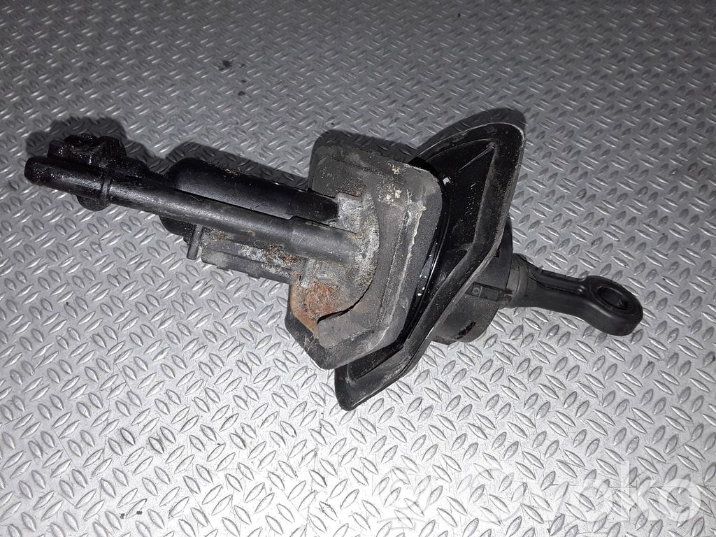 Volvo S80 Cilindro maestro de embrague 