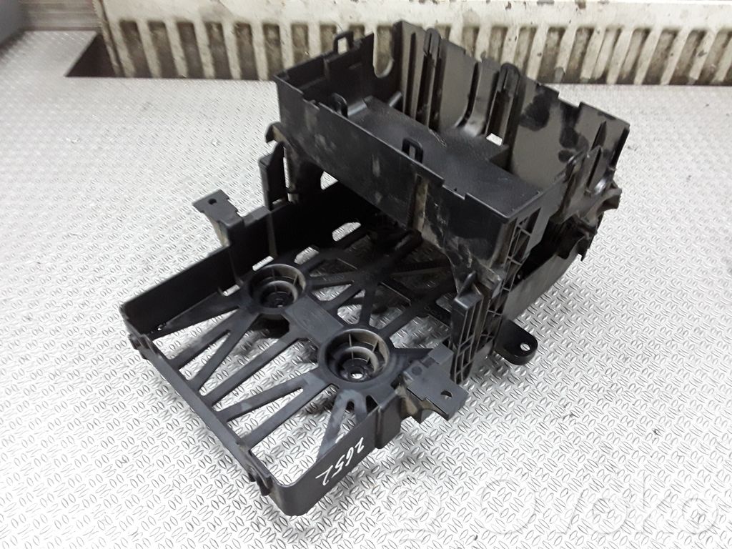 Fuse module   6C1T14C445AB