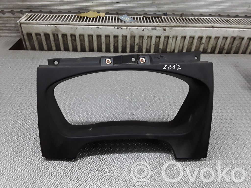 Ford Transit Kojelaudan kehys 