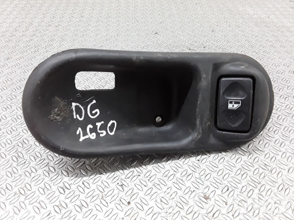 Land Rover Discovery Electric window control switch 