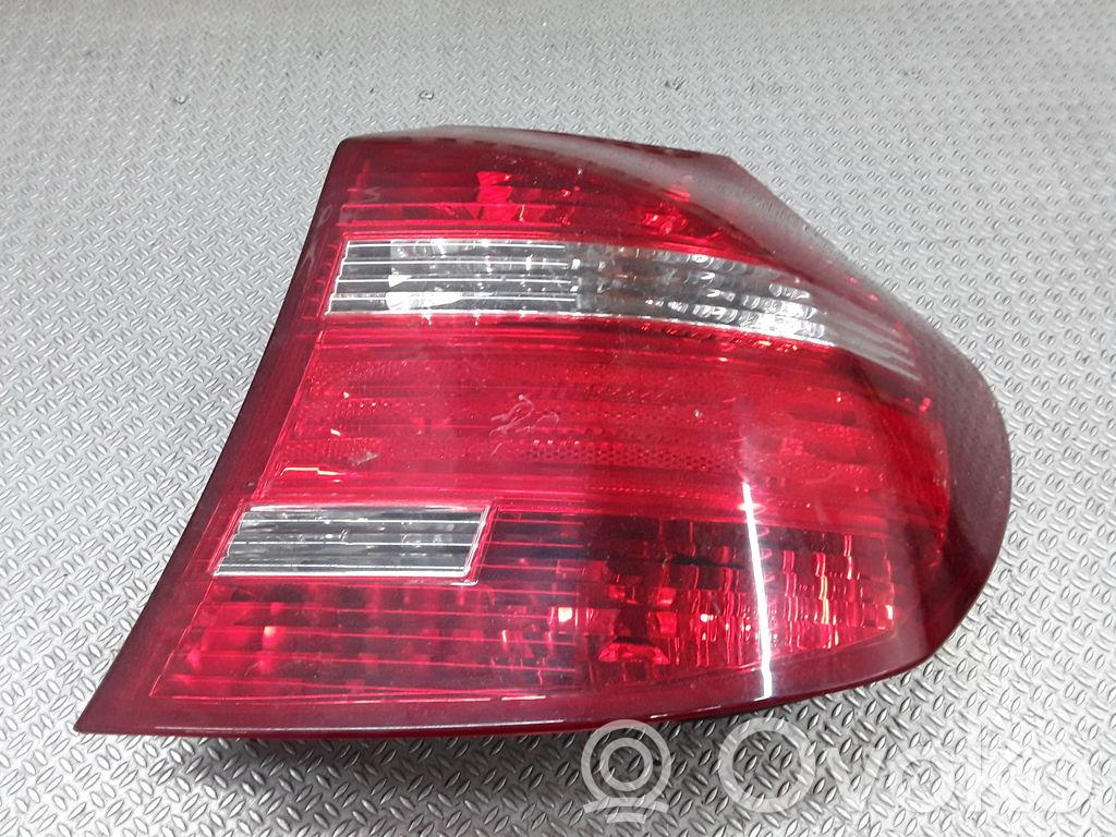 Rear/tail lights   718495605