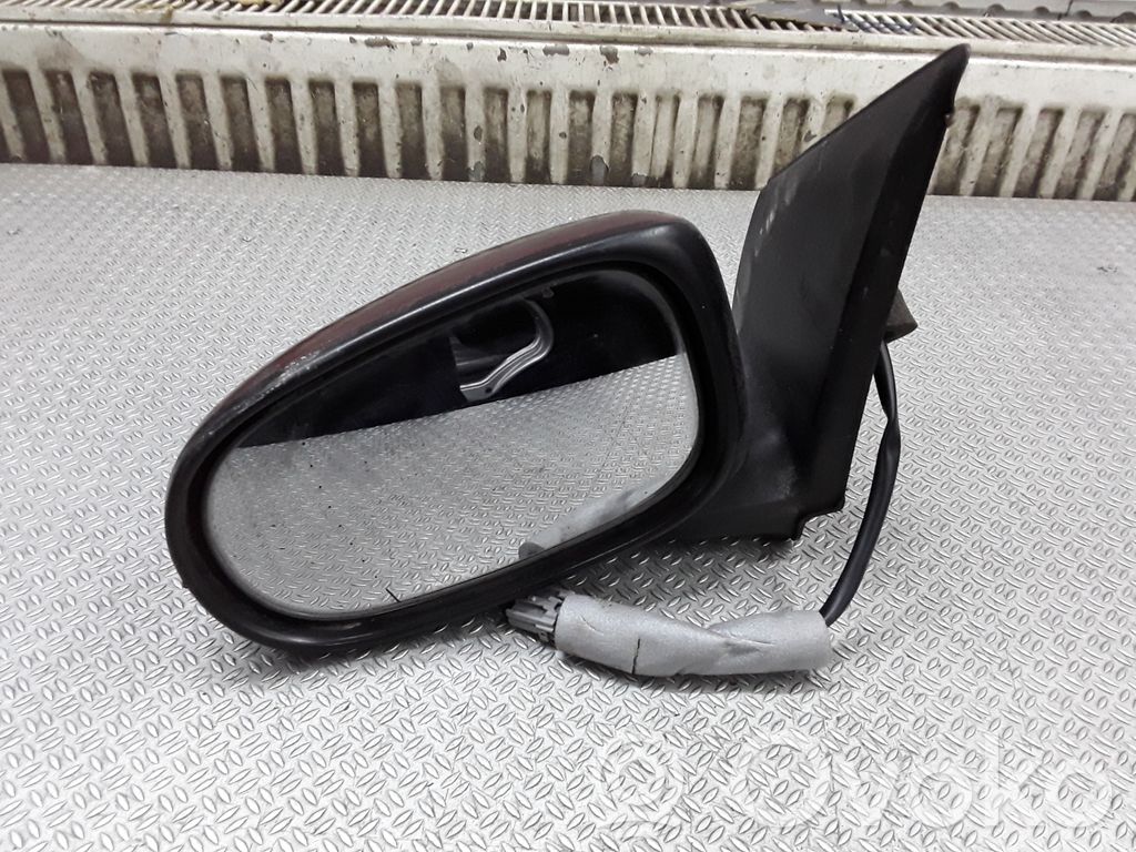 Nissan Almera Tino Etuoven sähköinen sivupeili 