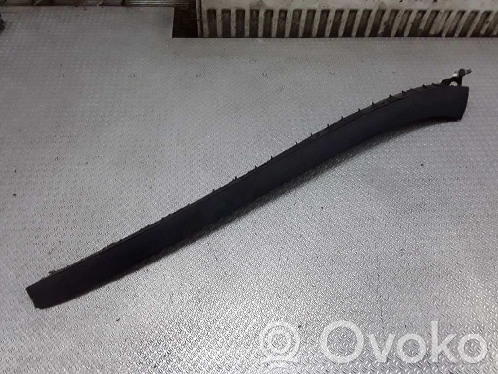 Seat Toledo III (5P) Windshield trim 