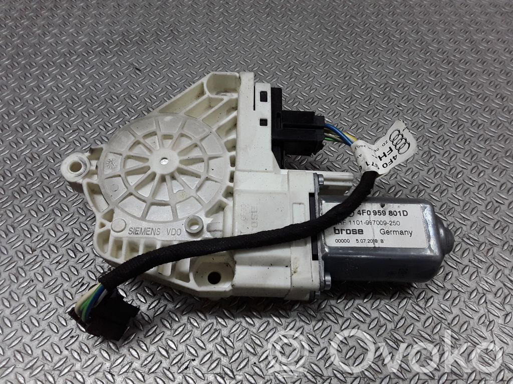 Fensterhebermotor Tür vorne   4F0959801D