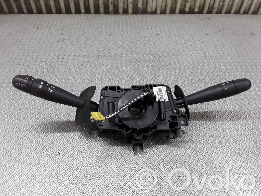 Dacia Logan I Lenkstockschalter Kombischalter 