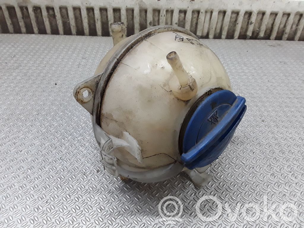 Volkswagen Golf V Serbatoio di compensazione del liquido refrigerante/vaschetta