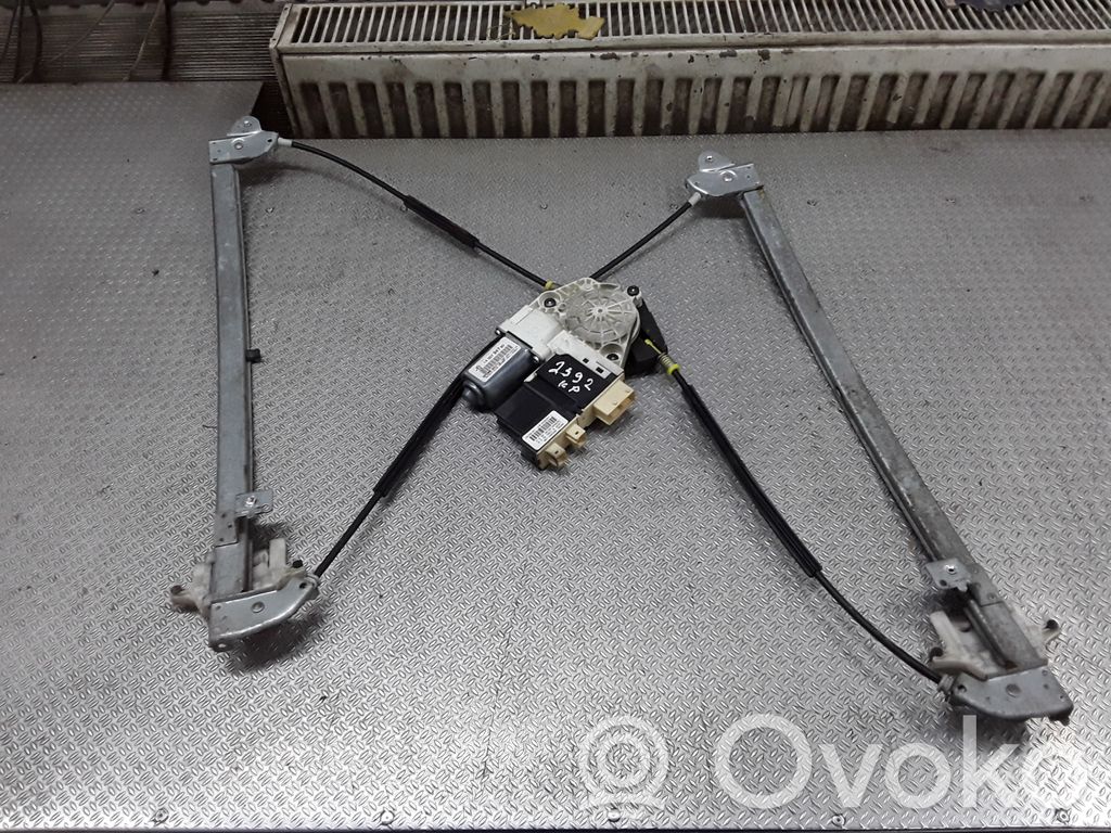 Citroen C8 Front door window regulator with motor 