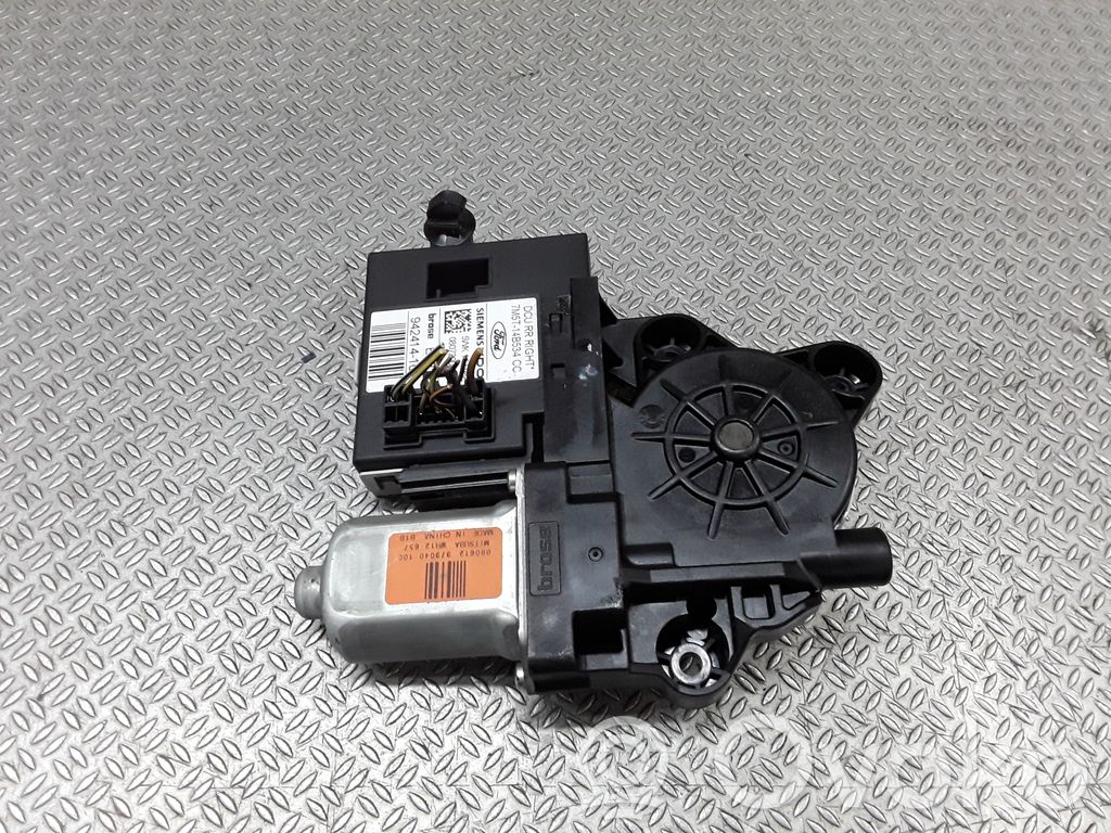 Ford C-MAX I Takaoven ikkunan nostomoottori 