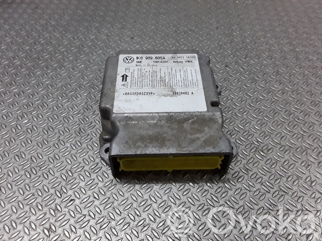 Unitate/modul de comandă airbaguri   1K0909605A