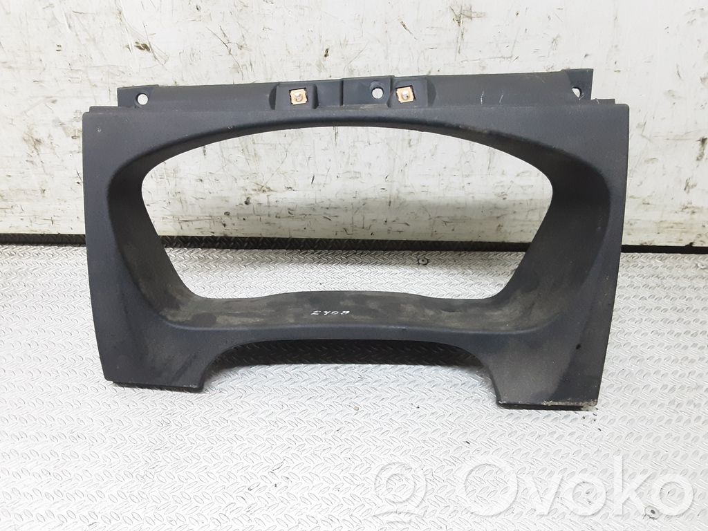 Ford Transit Kojelaudan kehys 