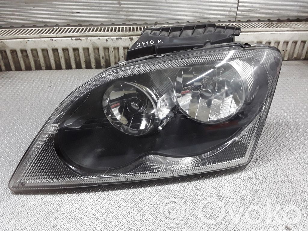 Chrysler Pacifica Phare frontale 