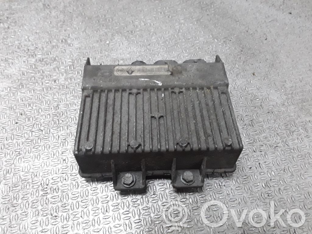 Renault Espace III Engine control unit/module 