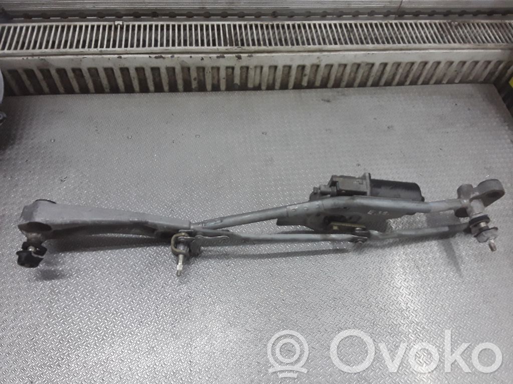 BMW 5 E39 Mechanizm i silniczek wycieraczek szyby przedniej / czołowej 