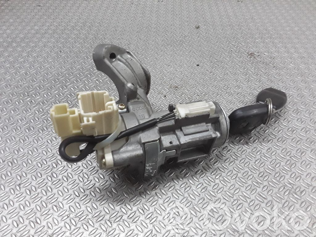 Toyota Corolla Verso E121 Ignition lock 