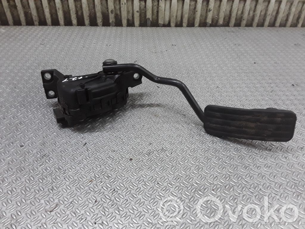 Accelerator throttle pedal   1X439F836AD