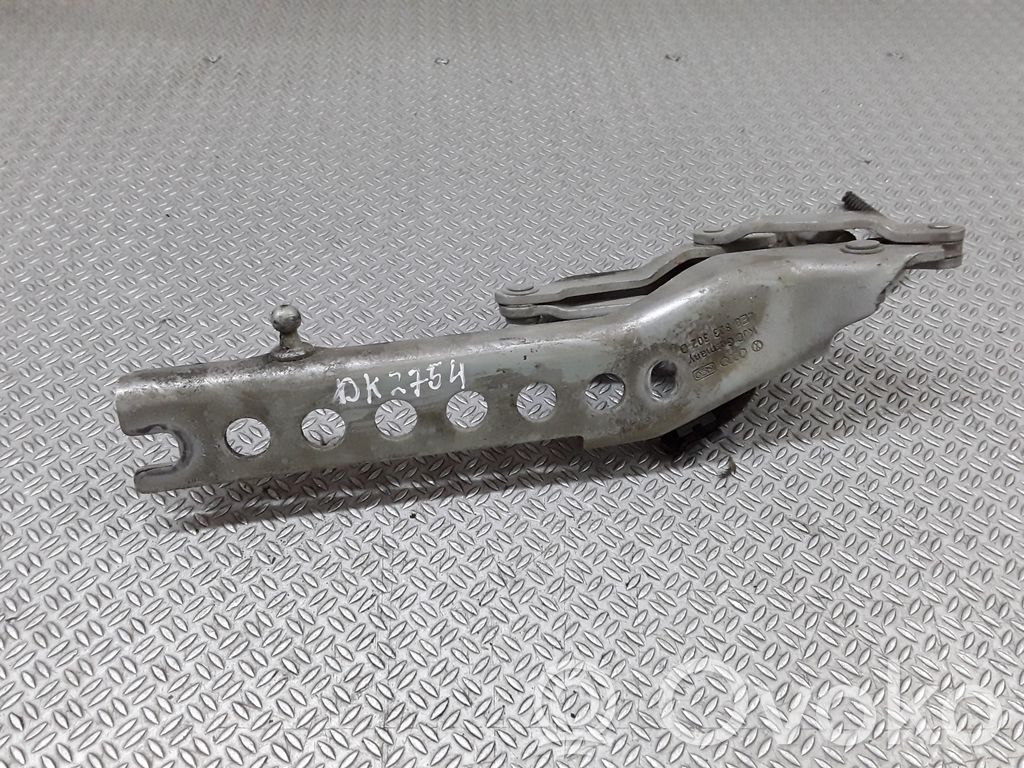 Engine bonnet/hood hinges   4E0823302D