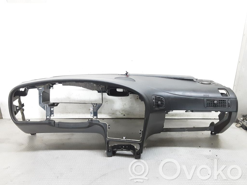 Saab 9-5 Панель 