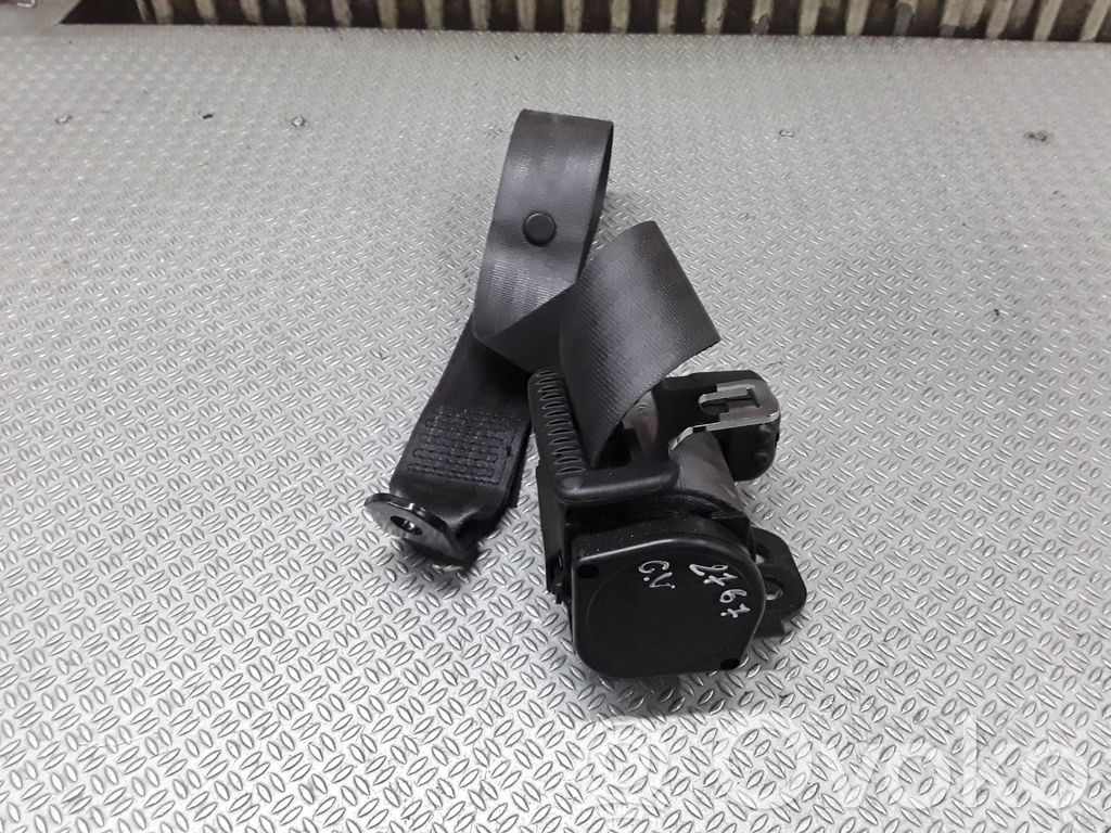 Middle seatbelt (rear)