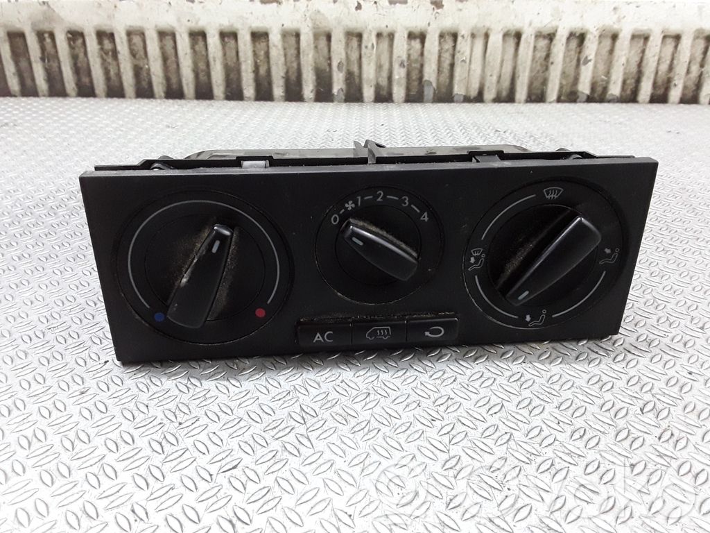 Climate control unit   7M3907049C