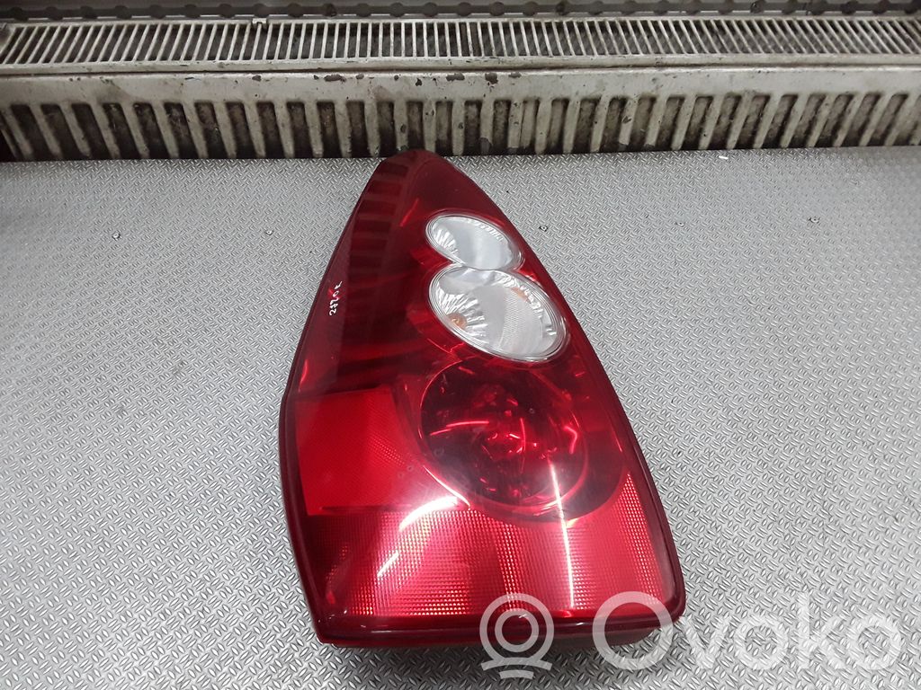 Mazda 5 Feux arrière / postérieurs