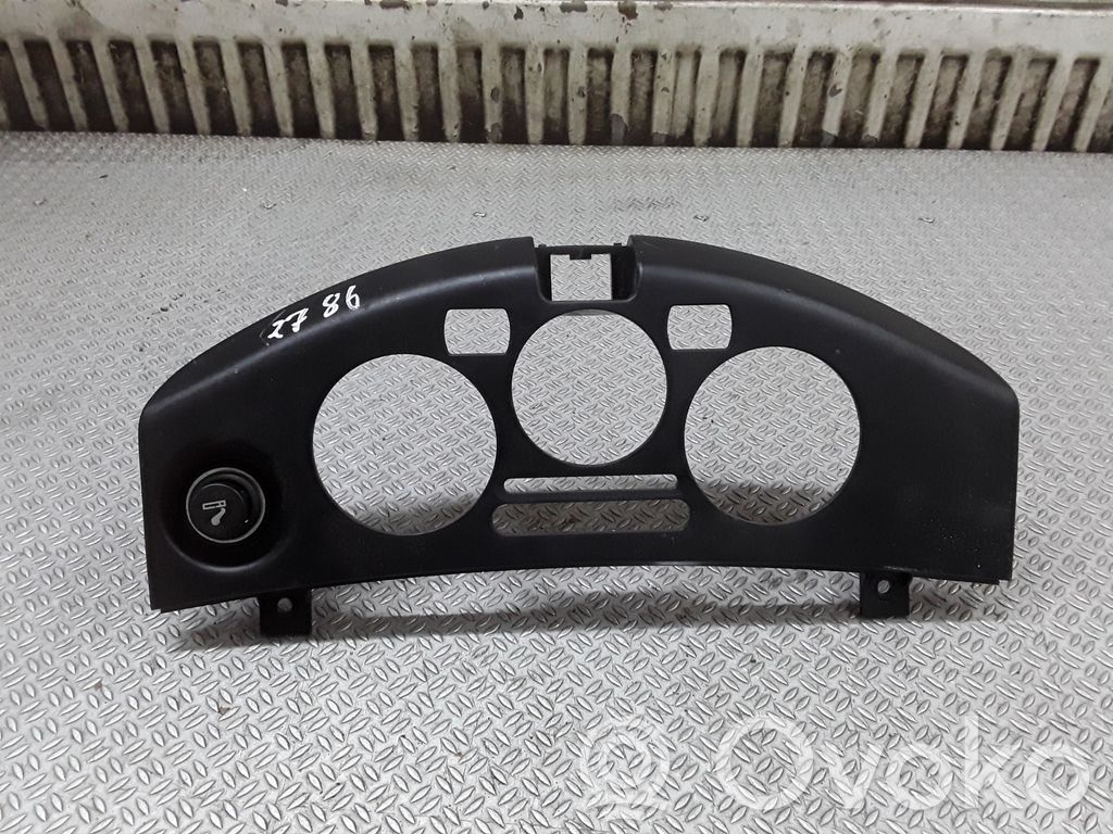 Nissan Micra Console centrale, commande chauffage/clim 