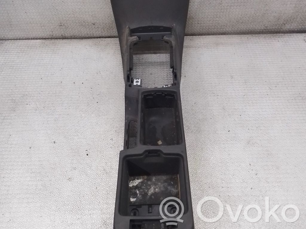 Volvo V50 Centrinė konsolė 