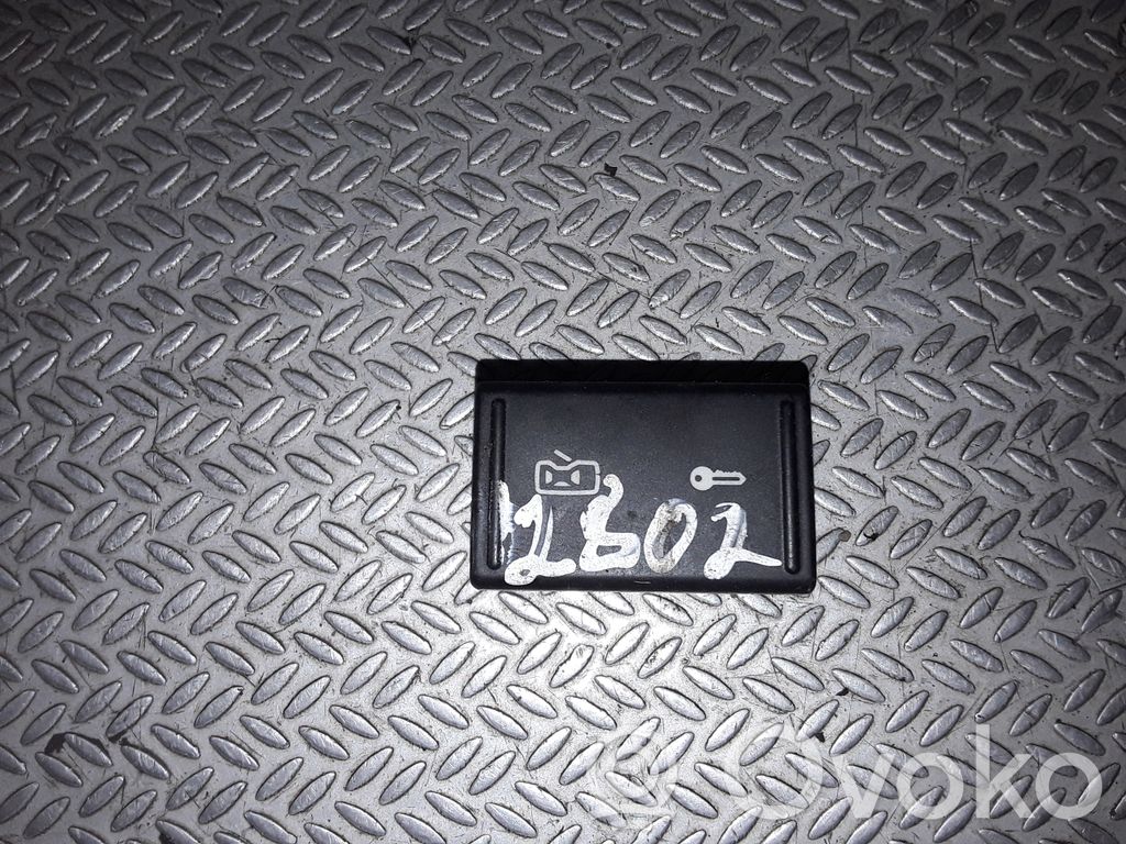 Skoda Fabia Mk2 (5J) Botón interruptor de bloqueo de puertas 