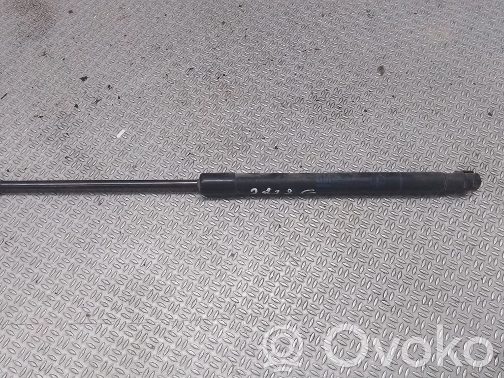 Opel Astra H Takaluukun tuen kaasujousi 