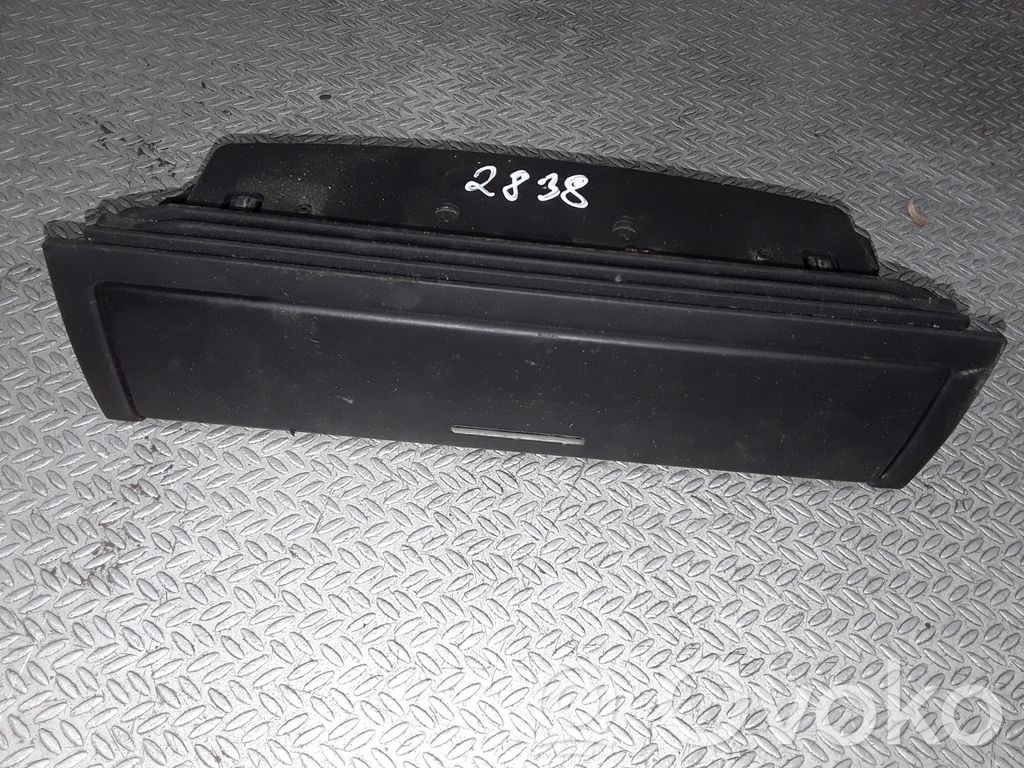 BMW 3 E46 Consola central de la guantera 