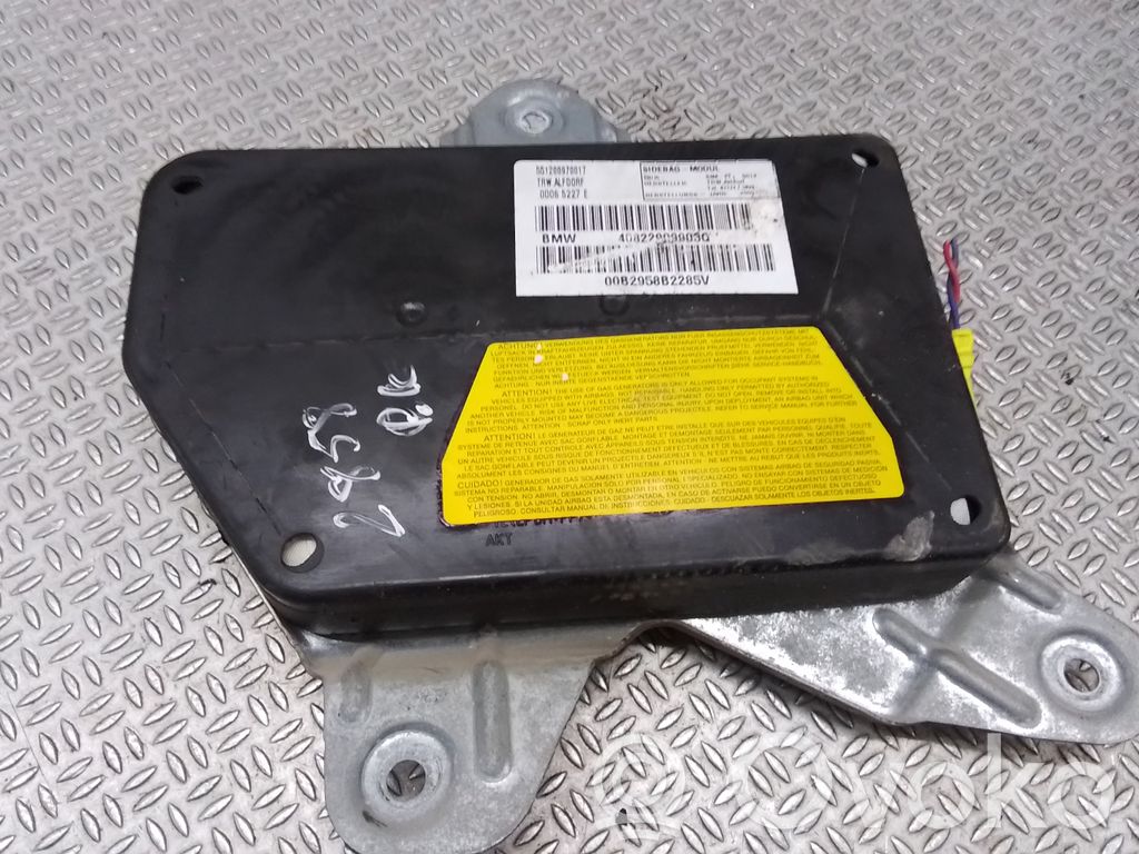 BMW 5 E39 Airbag de la puerta delantera 