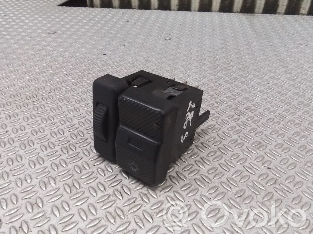 Interruptor de luz   357941531,03847730