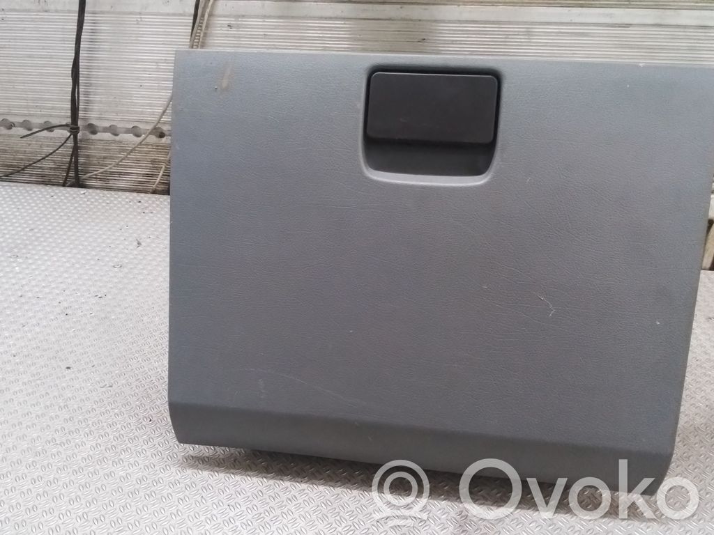 Ford Transit Daiktadėžės (bordačioko) dangtis 