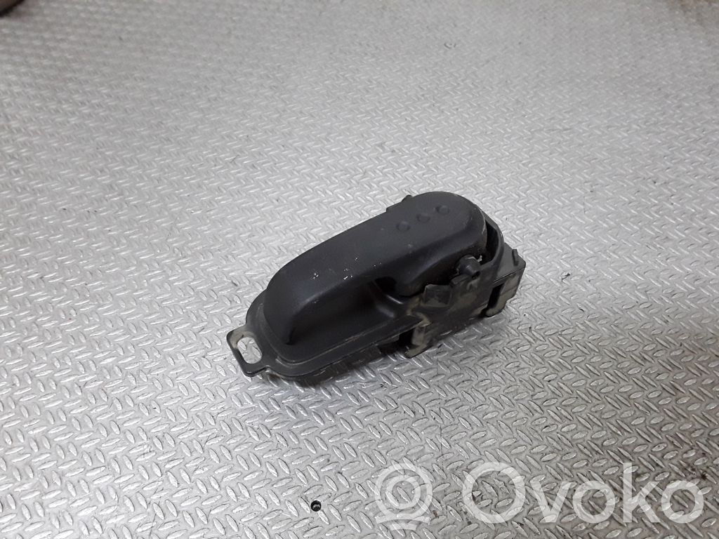 Nissan Micra Manecilla interna puerta trasera 