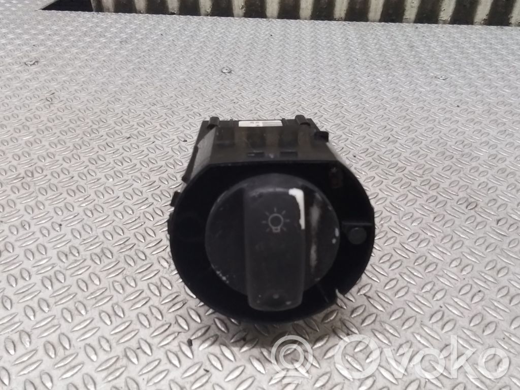 Audi A6 S6 C5 4B Light switch 