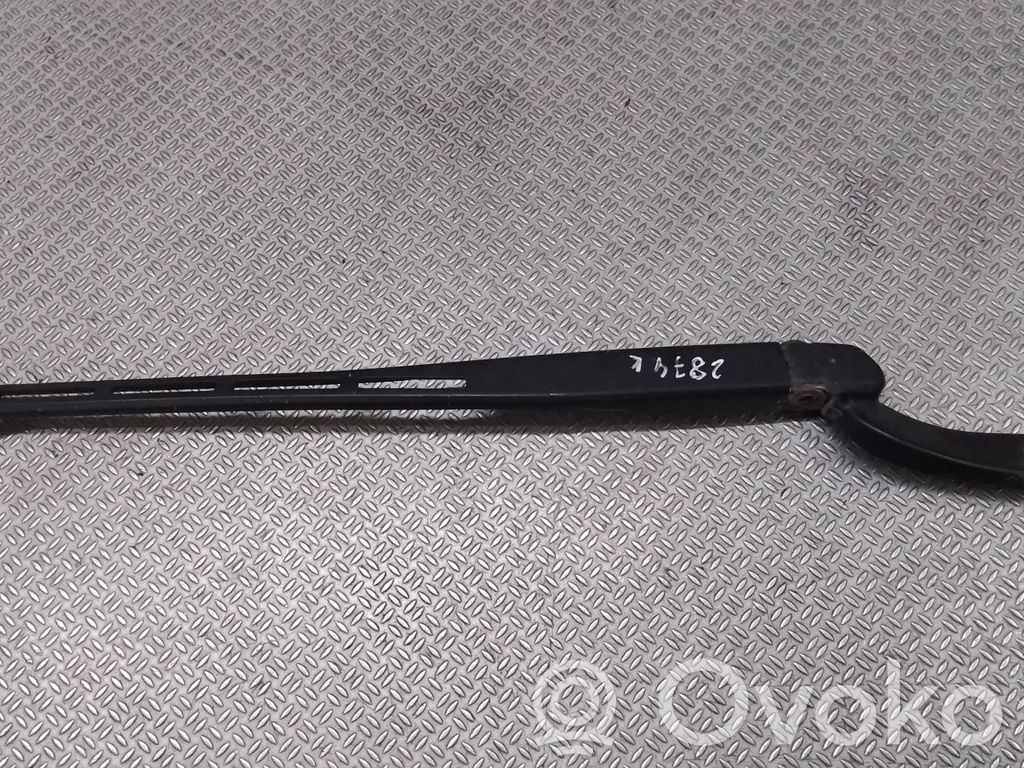 Brazo del limpiaparabrisas delantero   4B1955407D