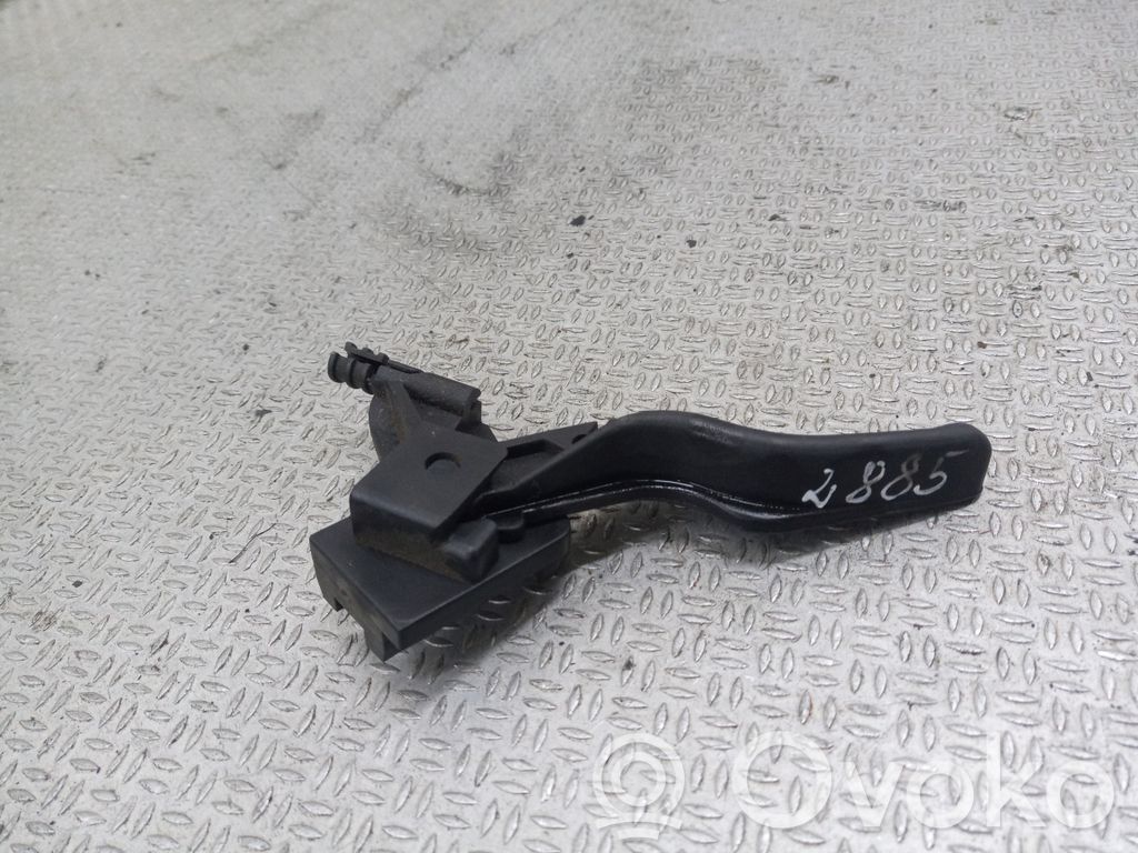 Opel Astra H Manetă capotă 