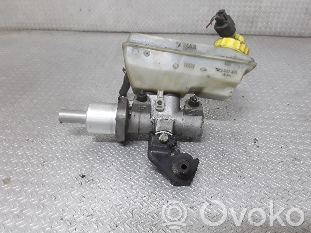 Główny cylinder hamulca   7M3611303