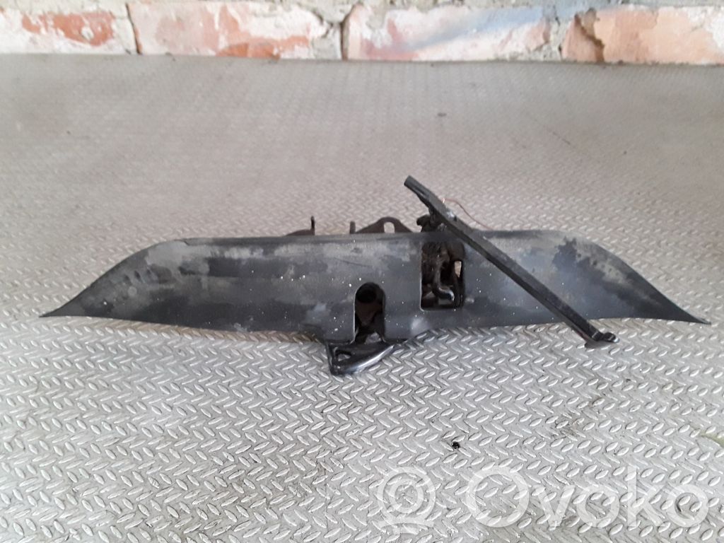 Engine bonnet/hood lock/catch